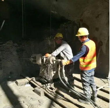 成安水下抗分散灌浆料特点 水下不分散注浆料介绍